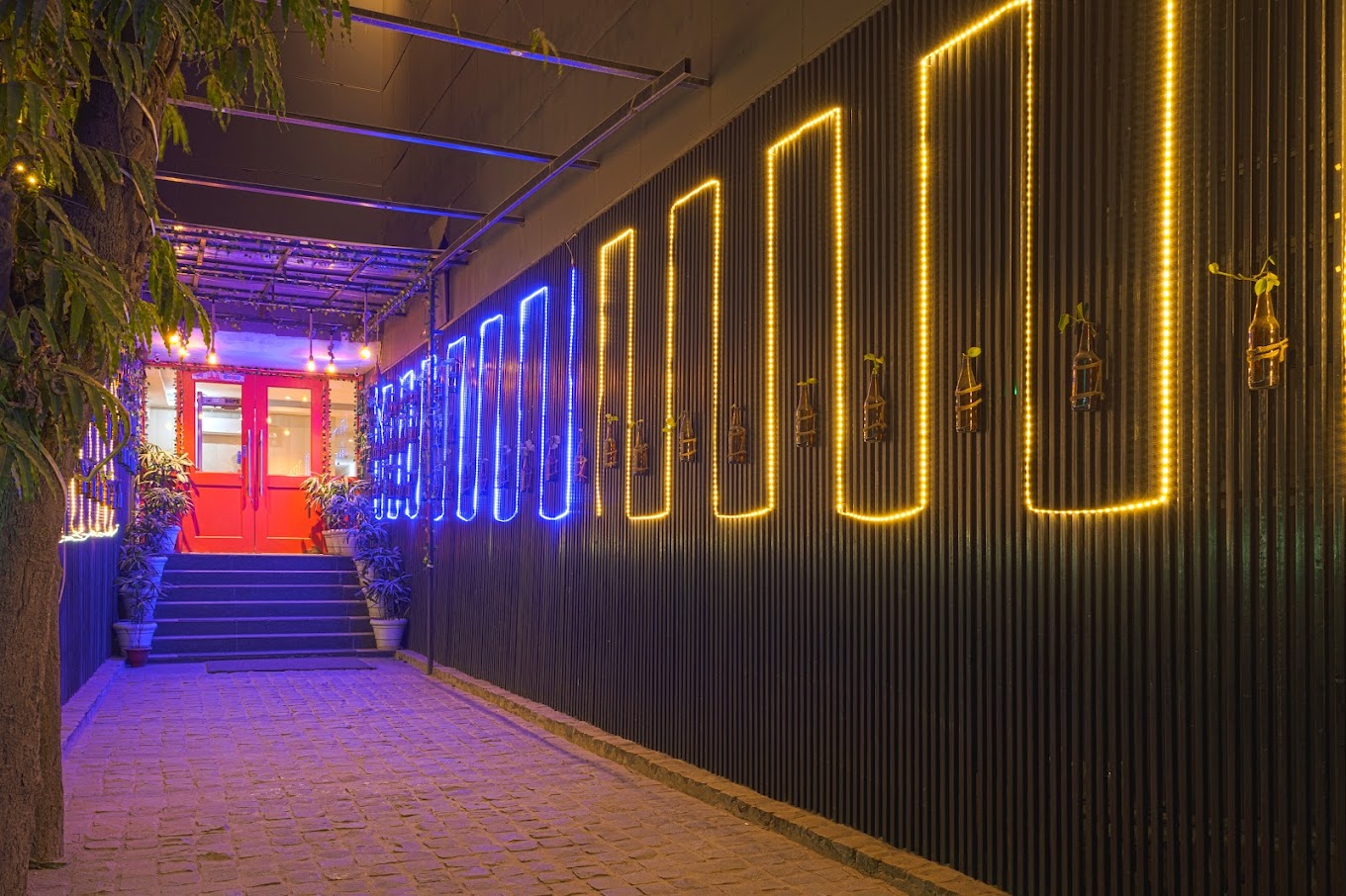 What Makes Grand Tashree Hotels the Prime Option for Wedding Venues in Kapashera