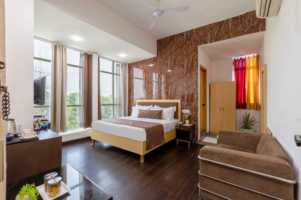 hotels near yashobhoomi hotel tashree