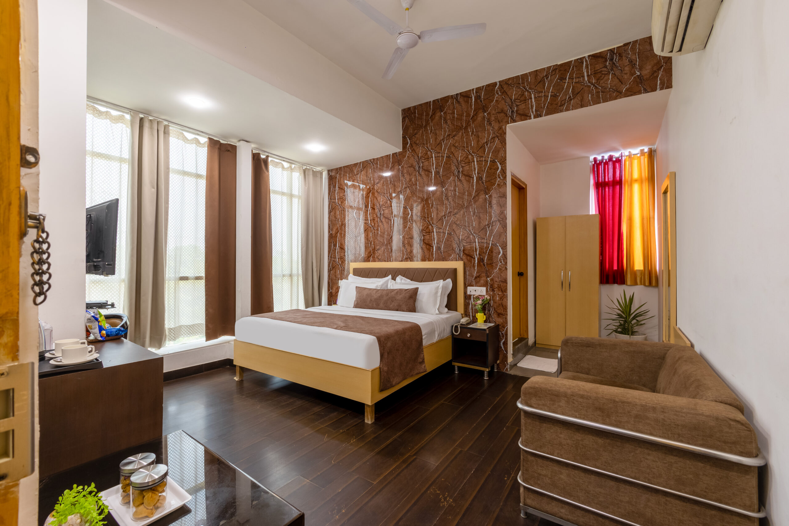 Hotel tashree Luxury room Image